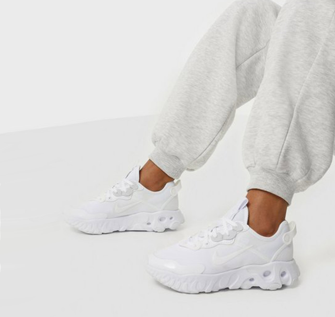 Giày Nike Wmns React Art3mis 'Triple White' CN8203-100 - Ảnh 3