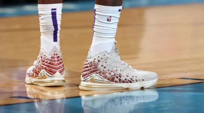 Alternative view of Giày Nike LeBron 17 PRM EP 'WIN/WIN' CT3467-001
