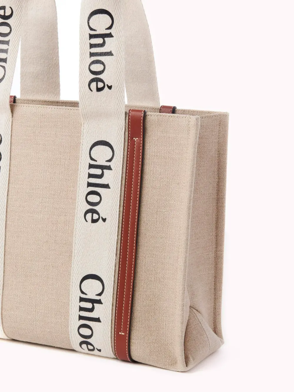 Alternative view of Túi Chloe Medium Woody Tote Bag 'White Brown' CHC22AS383I2690U