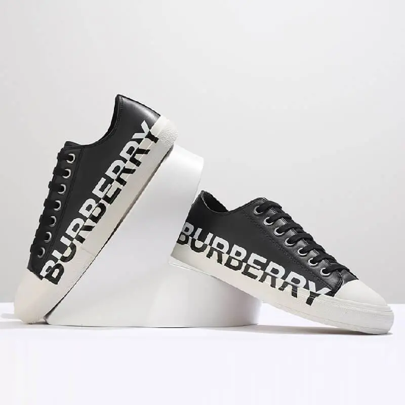 Alternative view of Giày Burberry Two-Tone Leather Sneakers 8019326