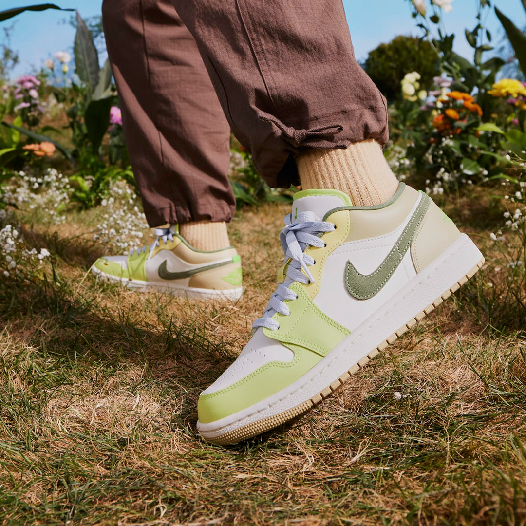 Giày Nike Air Jordan 1 Low ‘Pale Citron’ FD9906-131 - Ảnh 5