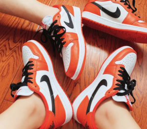 Alternative view of Giày Nike Wmns Air Jordan 1 Low OG 'Starfish' CZ0775-801