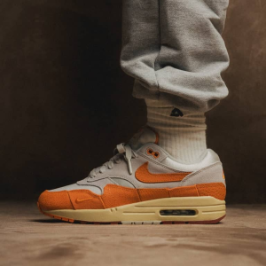 Alternative view of Giày Nike AIR MAX 1 MASTER MAGMA 'Orange' DZ4709-001