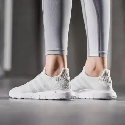 Giày Adidas Wmns Swift Run 'Triple White' B37719 - Ảnh 5