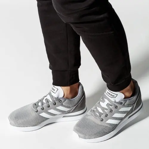 Alternative view of Giày Adidas RUN70S B96555
