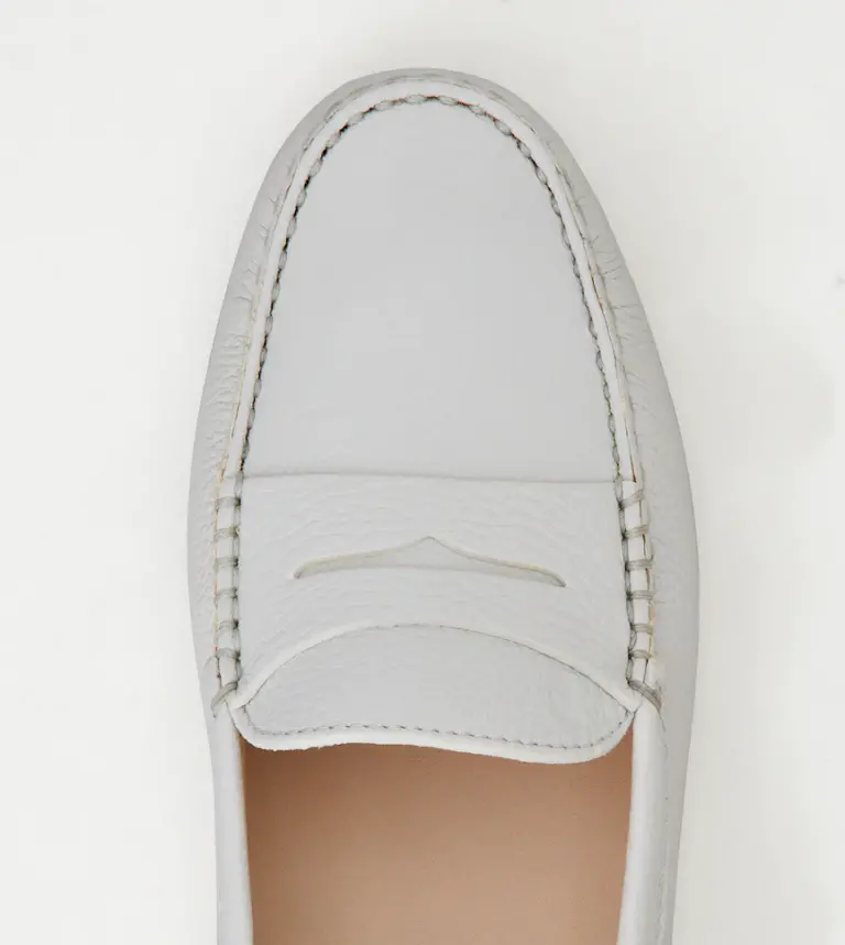 Alternative view of Giày Tod’s Gommino Driving Leather White XXW00G000105J1B015