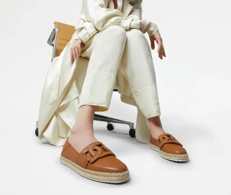 Alternative view of Giày Tod’s Brown Slip-Ons in Leather XXW66B0EM80MID42S410