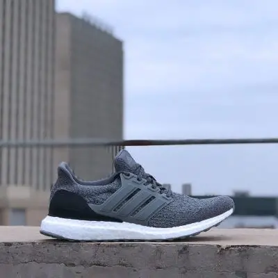 Alternative view of Giày Adidas UltraBoost 3.0 'Grey Three' S82023