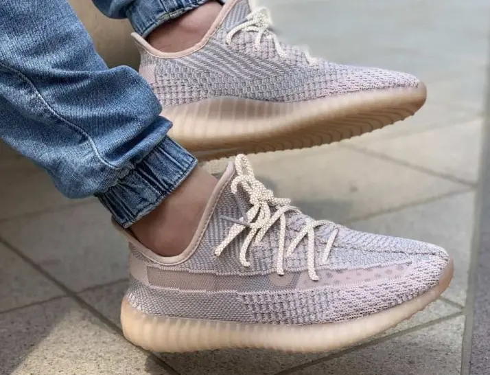 Alternative view of Giày Adidas Yeezy Boost 350 V2 'Synth Reflective' FV5666