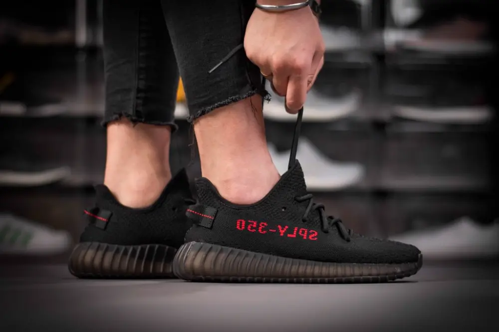 Giày Adidas Yeezy 350 'Bred' CP9652 - Ảnh 8