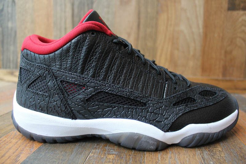 Giày Nike Air Jordan 11 Retro Low IE 'Black Charcoal Red' 2011 306008-001 - Ảnh 2