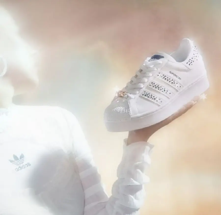 Alternative view of Giày Adidas Swarovski x Wmns Superstar Bold 'Cloud White'  FX7456