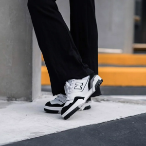 Alternative view of Giày New Balance 550 'White Black Rain Cloud' BB550NCA