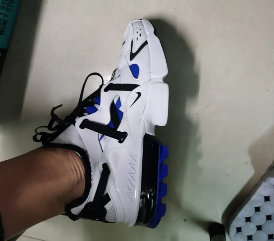 Alternative view of Giày Nike Air Max Infinity WNTR 'White Game Royal-Black' CU9451-100