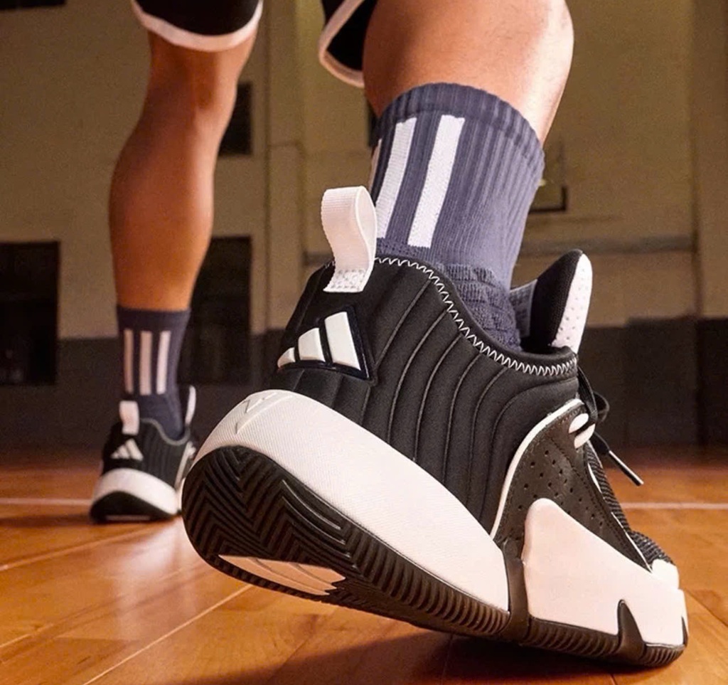 Giày Adidas Trae Unlimited ‘Black White’ HQ1020 - Ảnh 3