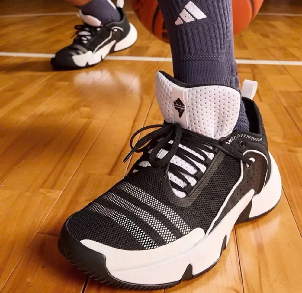 Giày Adidas Trae Unlimited ‘Black White’ HQ1020 - Ảnh 4