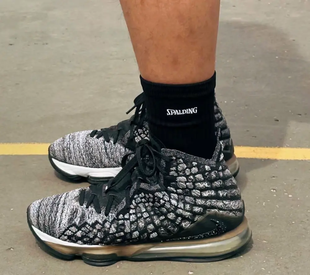 Alternative view of Giày Nike LeBron 17 EP 'In The Arena' BQ3178-002