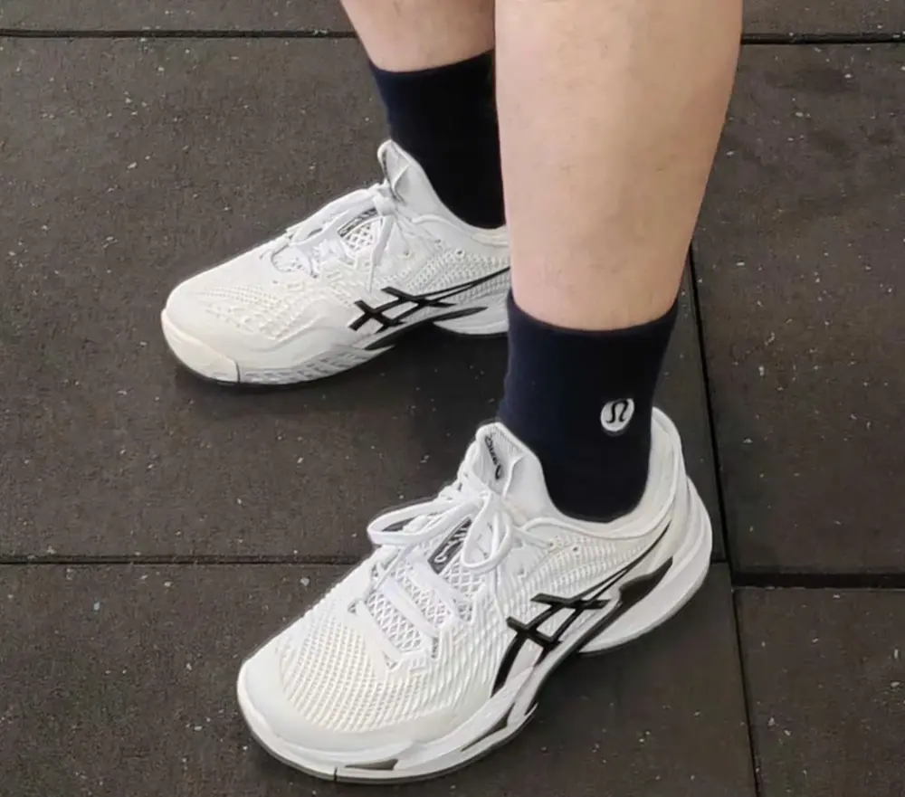 Alternative view of Giày Asics Court FF 3 'White Black' 1041A370-100