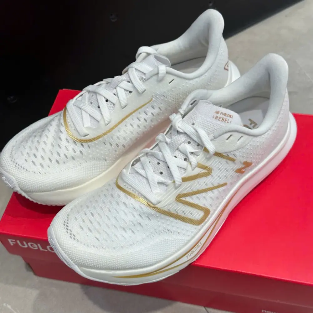 Giày New Balance FuelCell Rebel v3 'White Gold Metallic' WFCXMW3 - Ảnh 8