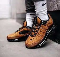 Alternative view of Giày Nike Air Max 720-818 'Metallic Copper' BV5841-800