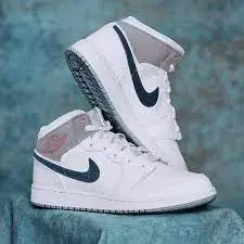 Alternative view of Giày Nike Air Jordan 1 Mid 'Paris' DR8038-100