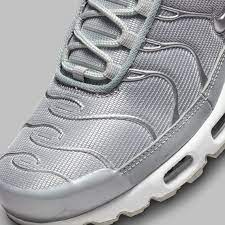 Giày Nike Air Max Plus 'Metallic Silver' FJ1012-095 - Ảnh 6