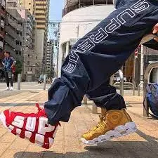 Giày Nike Supreme x Air More Uptempo 'Metallic Gold' 902290-700 - Ảnh 4