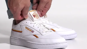 Alternative view of Giày Reebok Club C 85 Vegan 'White Collegiate Gold' GX7564