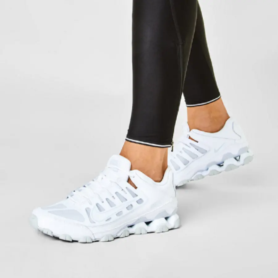 Alternative view of Giày Nike Reax 8 TR ‘Pure Platinum’ 621716-102
