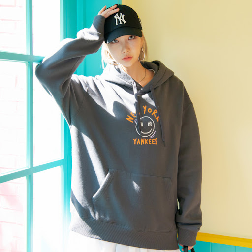 Áo MLB Like Smile Brushed Mega Overfit Hoodie NY Yankees 3AHDL5116-50CGS - Ảnh 6