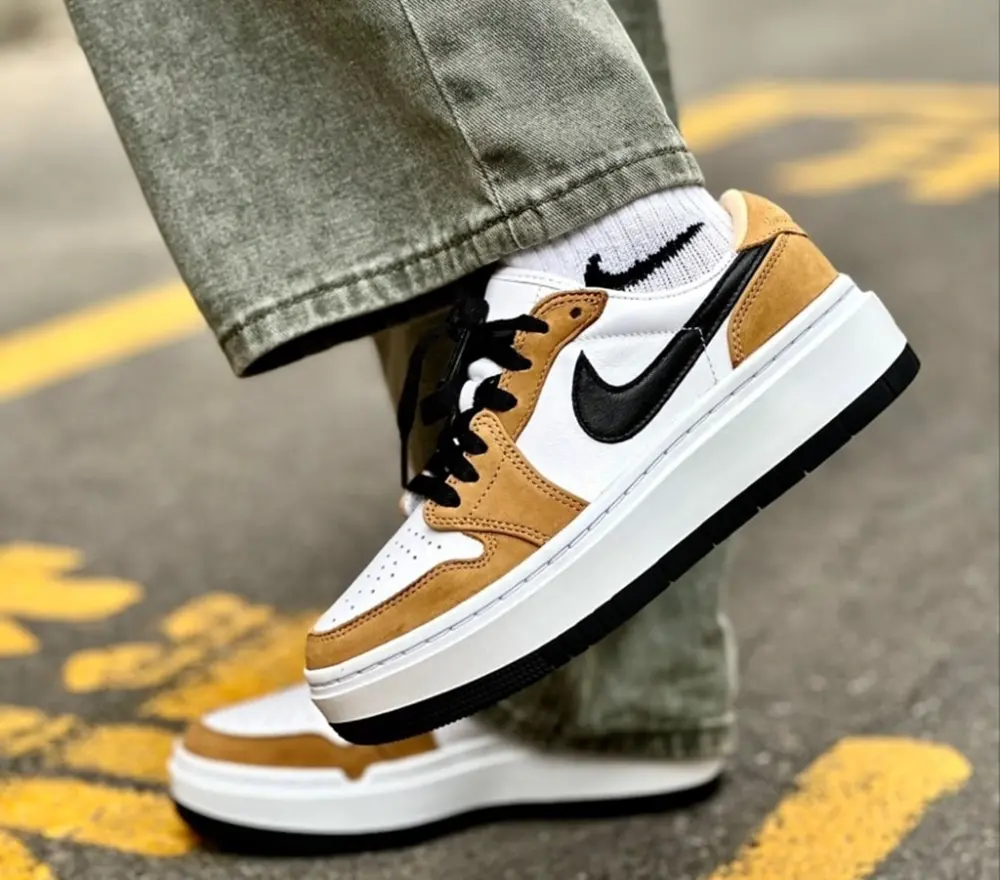Alternative view of Giày Nike Air Jordan 1 Elevate “Rookie Of The Year” DH7004-701