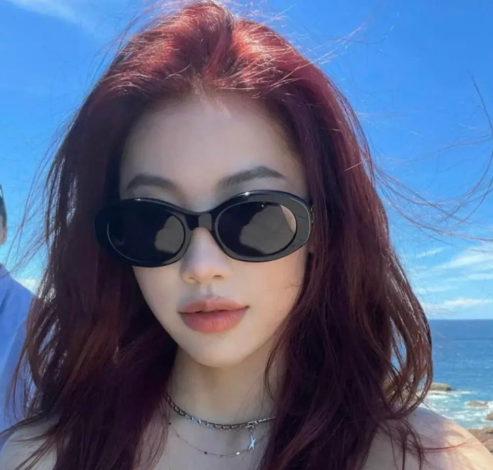 Alternative view of Kính Celine Triomphe 01 Sunglasses In Acetate 'Black' 4S194CPLB-38BL
