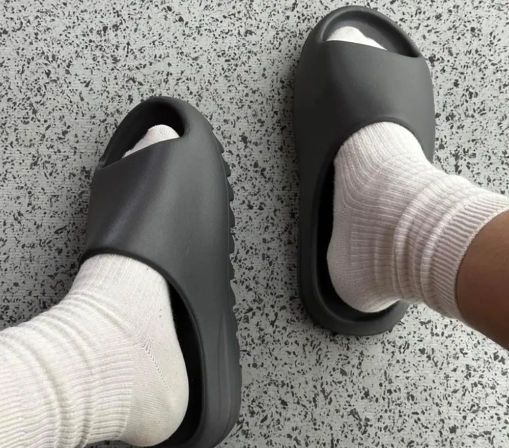 Dép Adidas Yeezy Slide ‘Slate Grey’ ID2350 - Ảnh 3