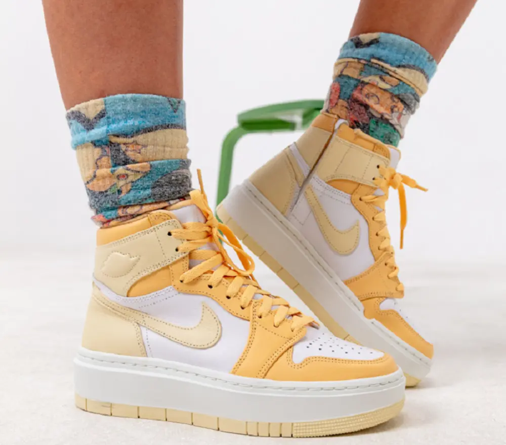 Alternative view of Giày Nike Air Jordan 1 Elevate "Arctic Orange" DN3253-200