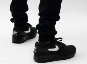 Alternative view of Giày Nike Air Max 1 'Black' FZ0628-010