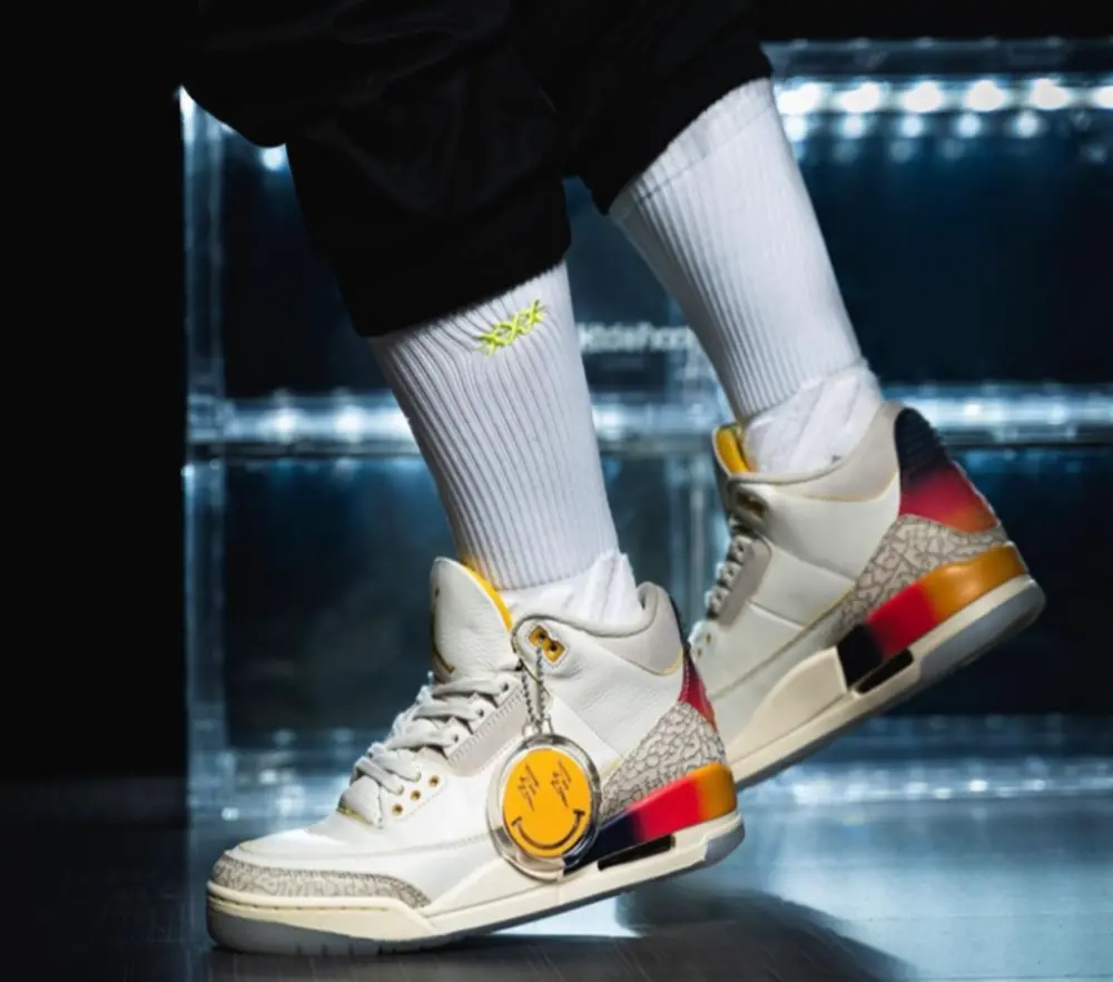 Alternative view of Giày Nike Air Jordan 3 Retro SP ‘Sunset’ FN0344-901