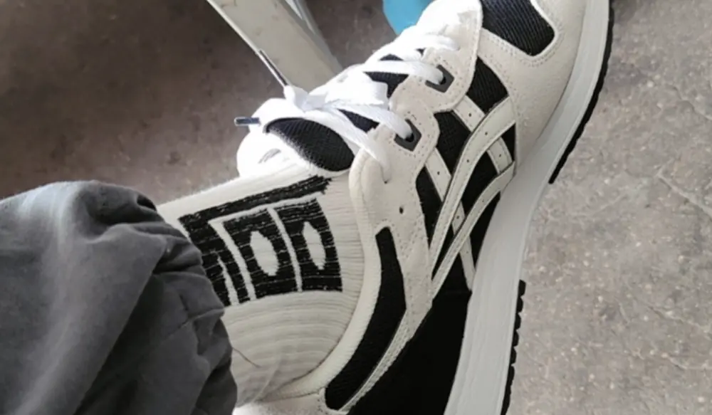 Giày Asics Lyte Classic 'Black/White' 1203A168-001 - Ảnh 4