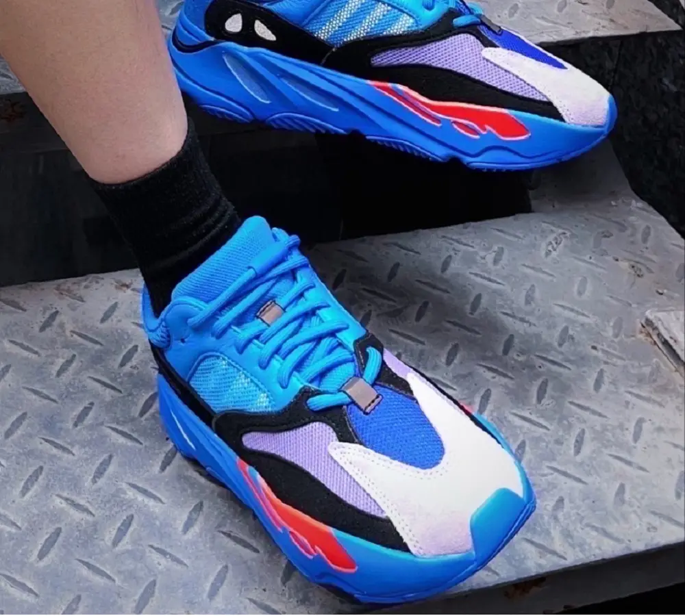 Giày Adidas Yeezy Boost 700 'Hi-Res Blue' HP6674 - Ảnh 3