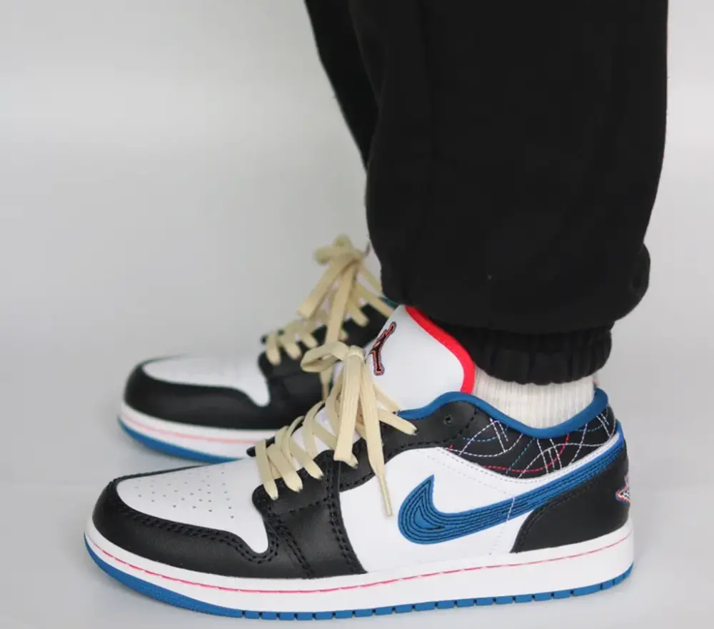 Giày Nike Air Jordan 1 Low 'White Industrial Blue Siren Red' FV3622-141 - Ảnh 4