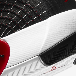 Alternative view of Giày Nike Air Jordan Jumpman 2021 PF ‘Bred’ CQ4229-006