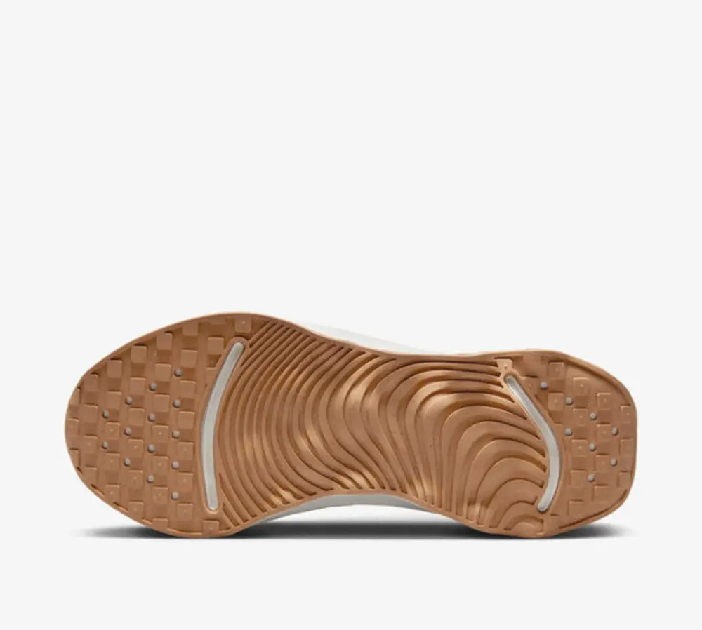 Alternative view of Giày Nike Motiva 'Guava Ice' DV1238-800
