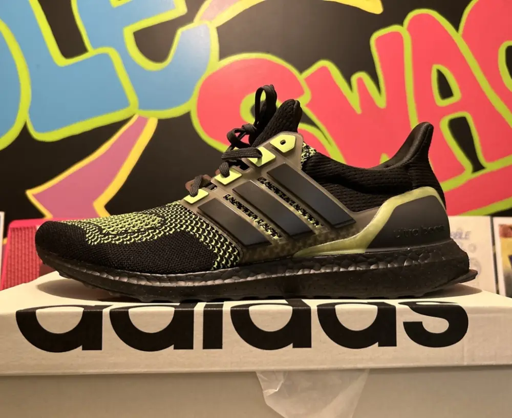 Alternative view of Giày Adidas UltraBoost 1.0 'Core Black' ID9682