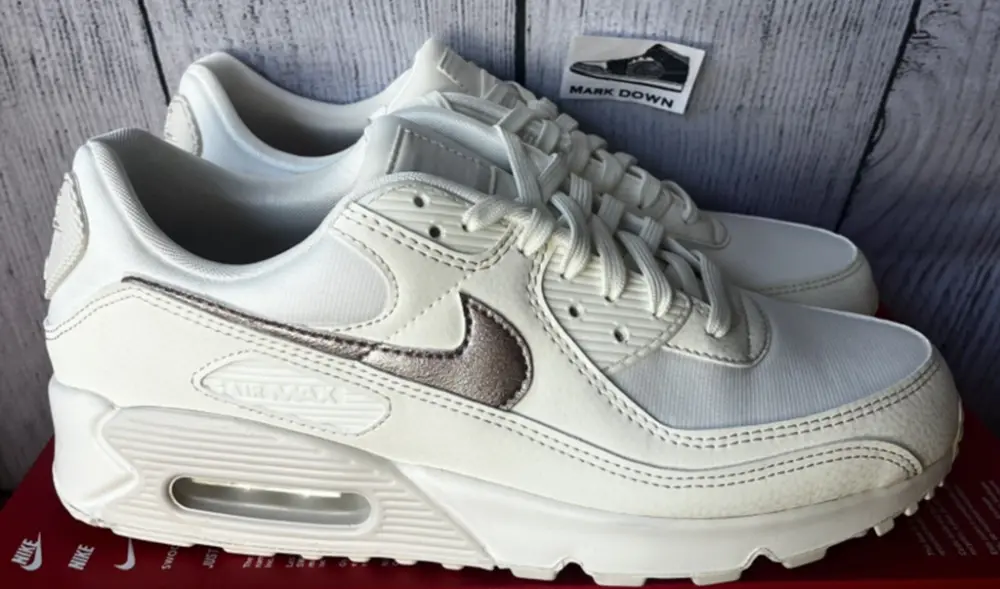 Alternative view of Giày Nike Air Max 90 'Metallic Pink' DX0115-101