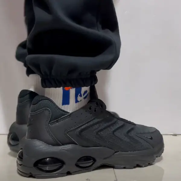 Alternative view of Giày Nike Air Max TW ‘Black Anthracite’ DQ3984-003