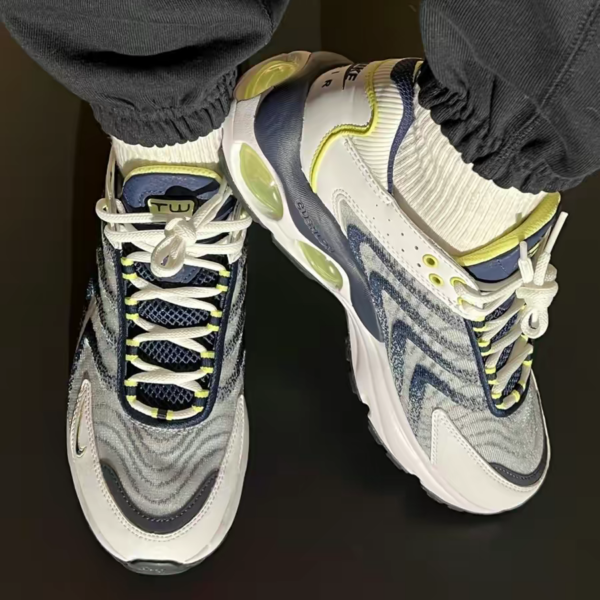 Giày Nike Air Max TW ‘White Lemon Twist Navy’ DQ3984-101 - Ảnh 4
