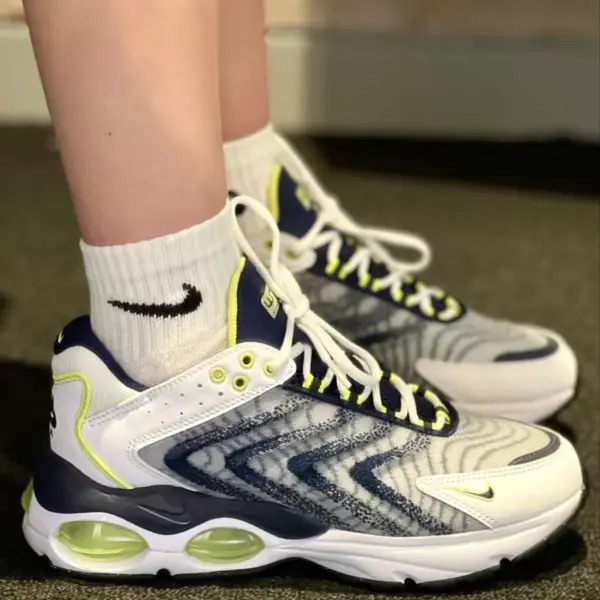 Giày Nike Air Max TW ‘White Lemon Twist Navy’ DQ3984-101 - Ảnh 5