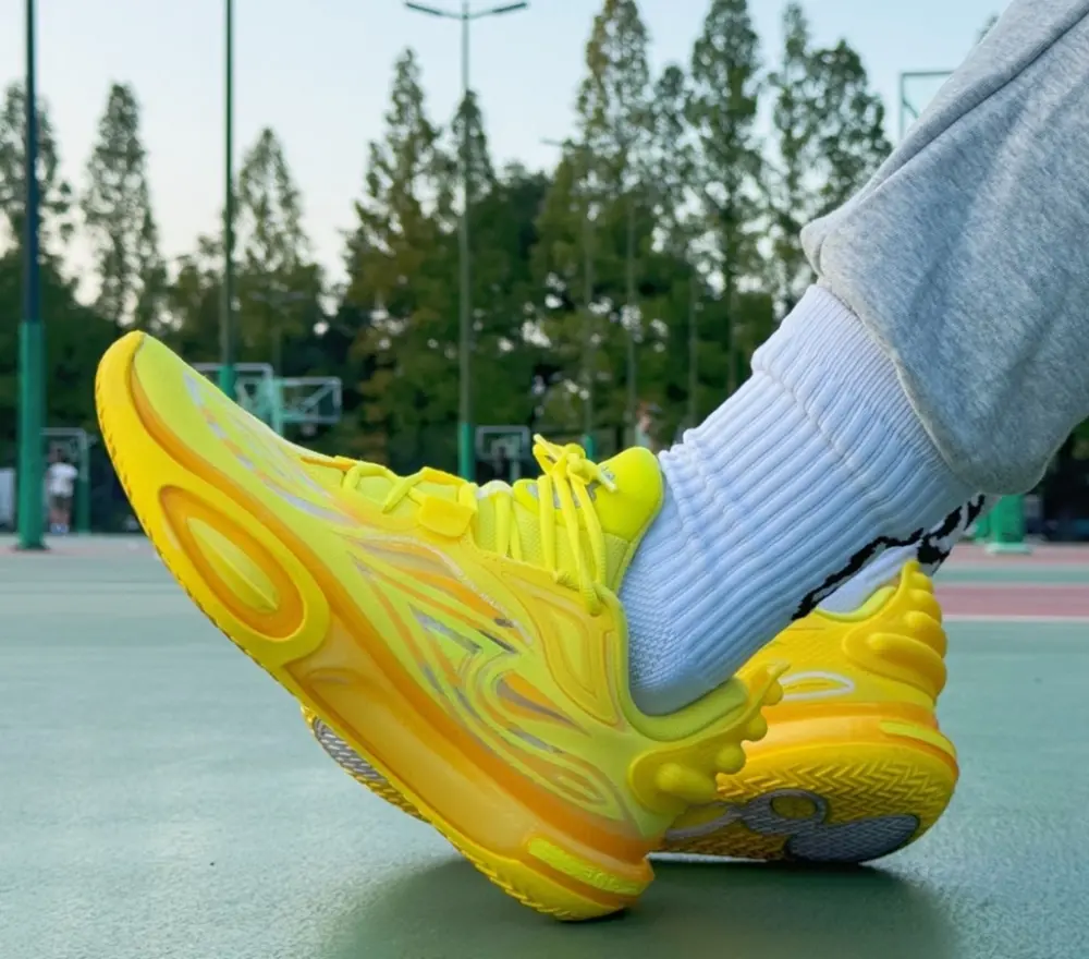 Alternative view of Giày Lining City 11 v2 Wade 'Lemon Yellow' ABAT053-5