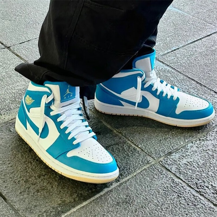 Giày Nike Air Jordan 1 Mid 'Aquatone' DQ8426-400 - Ảnh 3