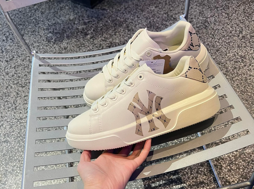 Giày MLB Chunky Classic New York 'Beige' 3ASXAM82N-50BGS - Ảnh 3