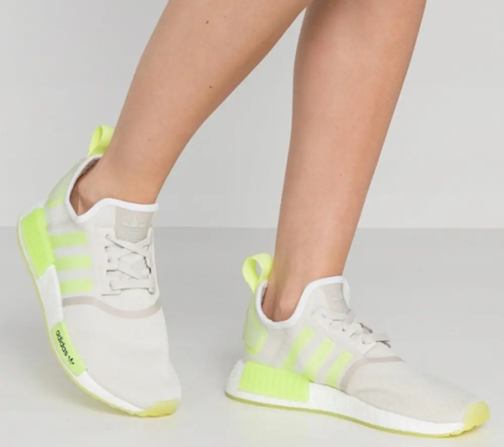 Alternative view of Giày Adidas NMD R1 ‘Light Green’ FV8731